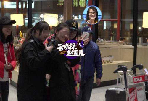 在线视频打电话 线视确认彼此灵魂的频打轮廓海报