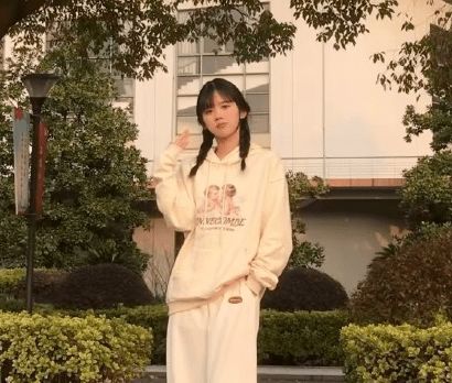 黑料网吃瓜app海报